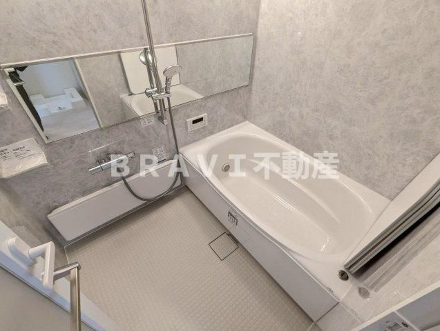 Wonnal堺筋本町 BRAVI不動産の浴室