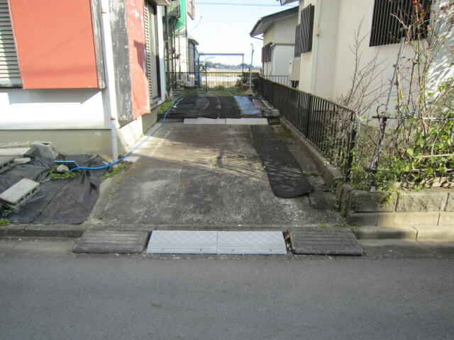 鴻巣市糠田の一戸建ての駐車場