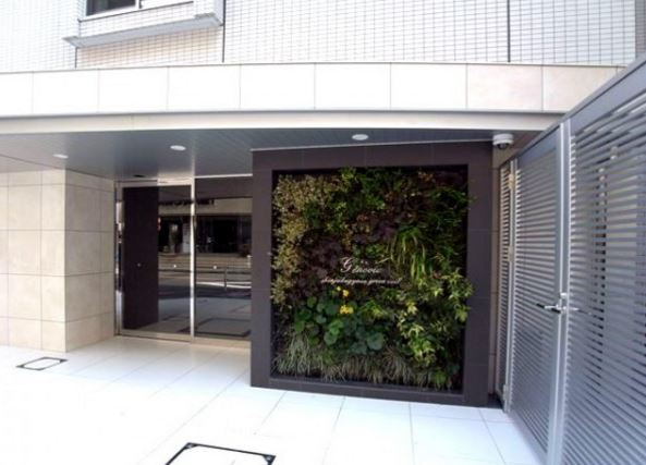 ジェノヴィア新宿御苑グリーンヴェールのエントランス|ジェノヴィア新宿御苑グリーンヴェール