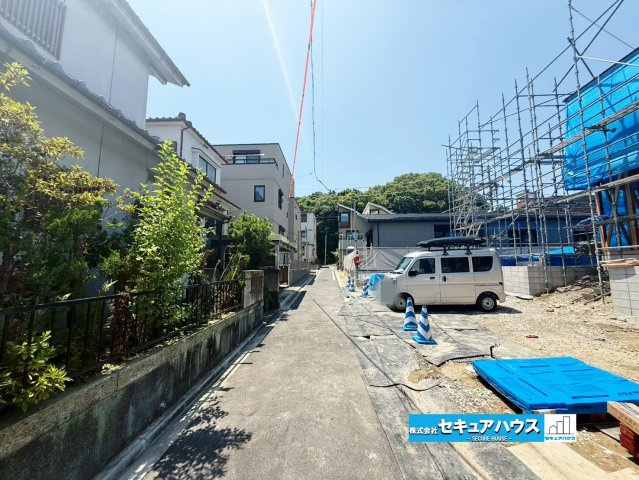 【同施工物件ご案内可】名古屋市南区楠町　全3棟の前面道路含む現地写真|事前予約にて現地ご見学いただけます！お気軽にお問い合わせください♪
■株式会社　セキュアハウス■
住宅ローンに強く、知識、経験豊富なスタッフ在籍
お客様に寄り添い、ご成約後もサポート致します