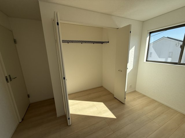 クレイドルガーデン前橋市青柳町第28　4号棟の収納|洋室１収納です