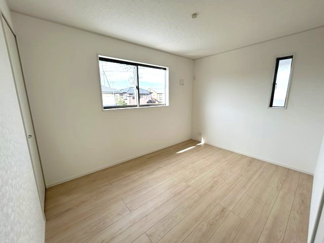 クレイドルガーデン前橋市青柳町第28　4号棟の洋室|2階洋室２です