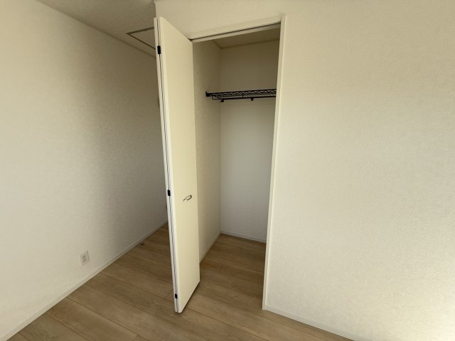 クレイドルガーデン前橋市青柳町第28　4号棟の収納|洋室３収納です