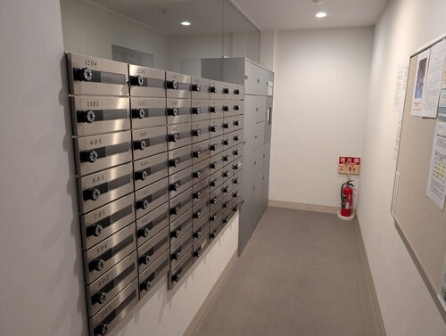 サーパス桟橋通二丁目のその他共用部分|その他共有部分：メールボックス、宅配ボックス※2024年12月の写真     （2024年12月撮影）