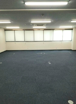 ライズビルの内装