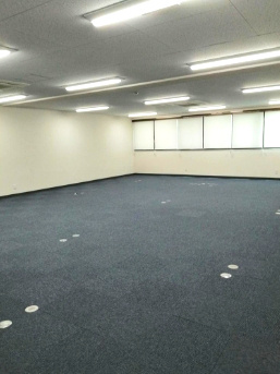 ライズビルの内装