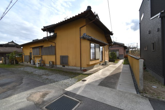 【駐車場】 | 両三柳M中古