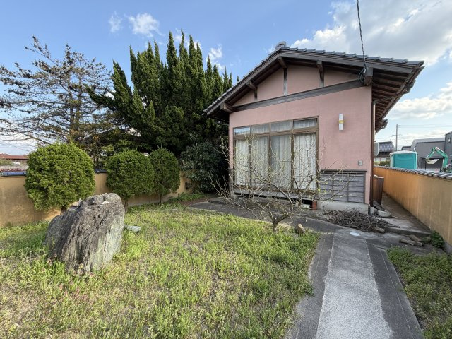 【その他】 | 両三柳M中古 | 離れの建物です