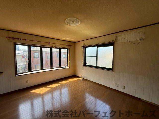 【居間・リビング】の画像