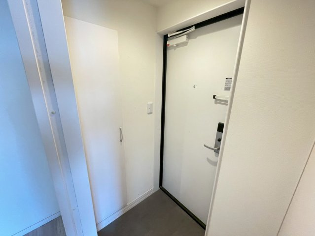 【IDC】パロス衣摺クリアス（パロスキズリクリアス）の玄関