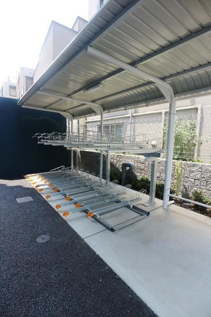 ベルメゾン若林 の駐車場