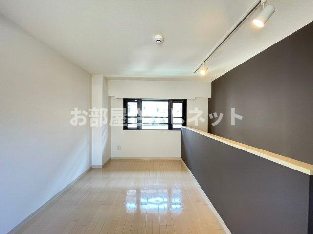 グラントゥルース大森プレミオ【おとり物件なし】#学生・社会人にオススメ！初期費用分割払いOK！の居間・リビング