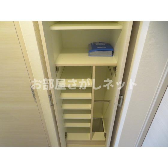 スパシエベレーザ大山の玄関|シューズボックス