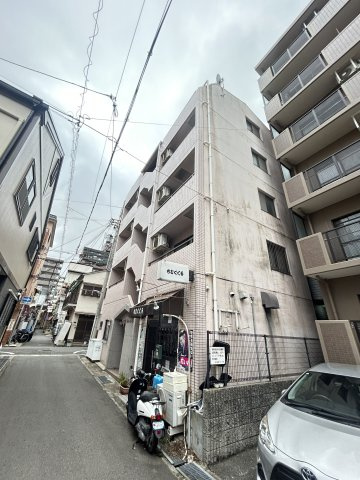 ラムール春日野道の外観