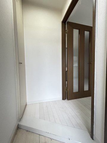 ラムール春日野道の玄関