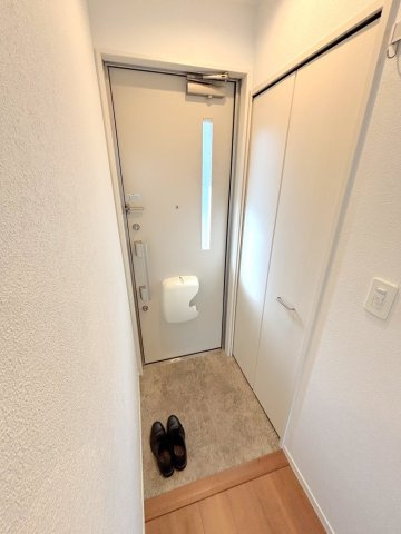 アークササキの玄関