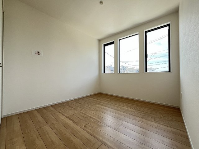【子供部屋】 | 福岡市東区雁の巣2丁目6期　2号棟（全2棟）【仲介手数料無料・0円】 | 現地写真。