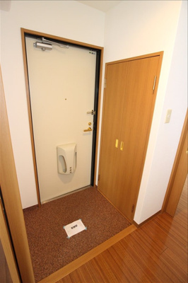【玄関】 | ドットコムタサキ
