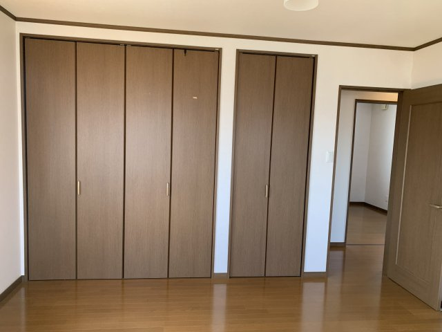 【No.7663】湖山町北3丁目/4LDK/P3台可☆の収納|2F8帖洋室のクローゼットです