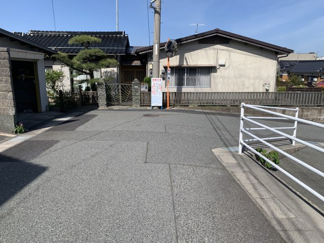 【No.7663】湖山町北3丁目/4LDK/P3台可☆の前面道路含む現地写真|前面道路です
