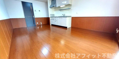 【居間・リビング】 | セント　セジュール | LDK12帖
