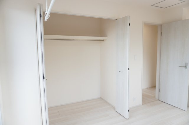 草加市青柳8丁目 新築分譲住宅の洋室
