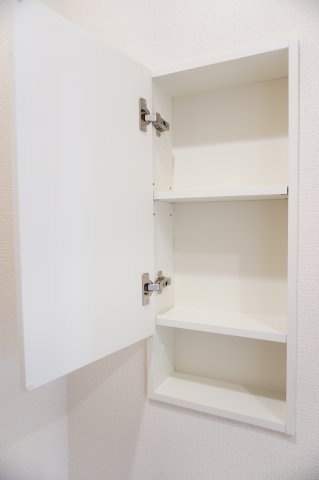 草加市青柳8丁目 新築分譲住宅のトイレ