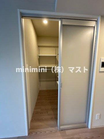 リヴェント難波ウエストの収納