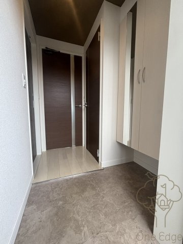 ラルーチェ北梅田の玄関