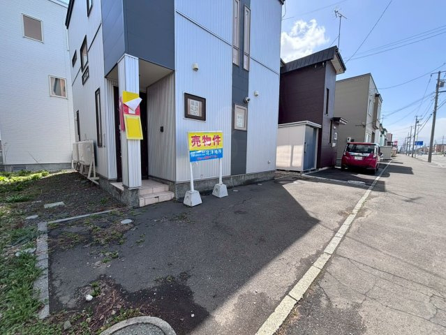 新琴似12条13丁目の駐車場