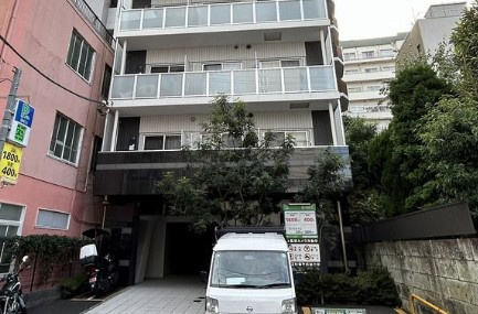 ＸＥＢＥＣ巣鴨のエントランス