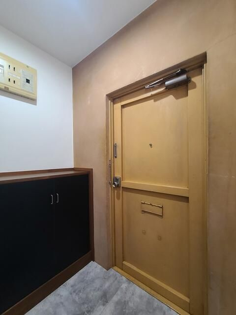 ガーデンハイツフタバの玄関