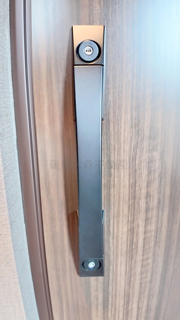 シーズンフラッツ大森西の玄関