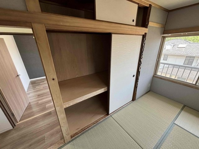 甲栄台5丁目貸家Ⅱの収納