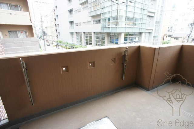 エステムプラザ梅田・茶屋町Ⅱエアパークスのバルコニー