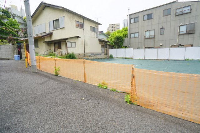 高輪３　土地の外観|有効宅地：165.51㎡
（他私道セットバック部分0.4㎡あり）