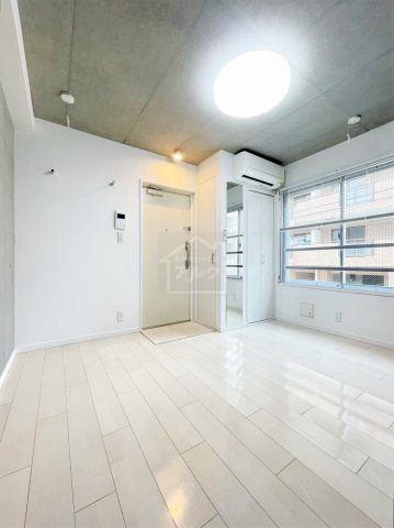豊島区東池袋５丁目の賃貸マンションの居間・リビング|同仕様