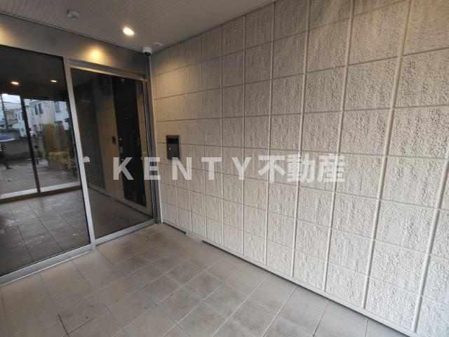 【エントランス】 | ＰＩＳＯ　ＡＲＣＥ　Ｓｈｉｎａｇａｗａ | 建物の内部です