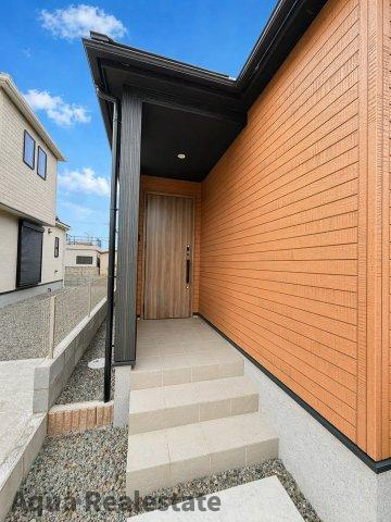 リナージュ鳴門撫養町黒崎 第1期の玄関|落ち着いた玄関です