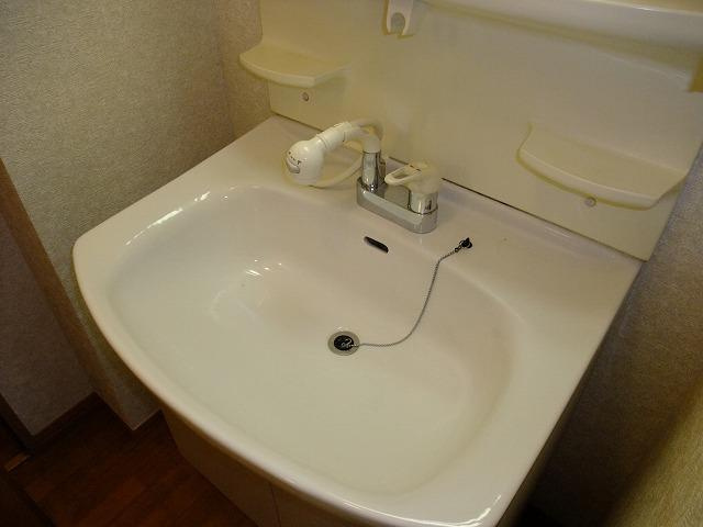 クレセントの洗面所