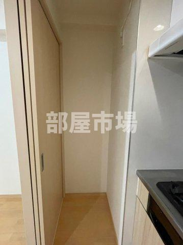 ケイト門仲のキッチン|冷蔵庫置場