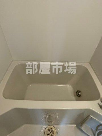 ケイト門仲の浴室