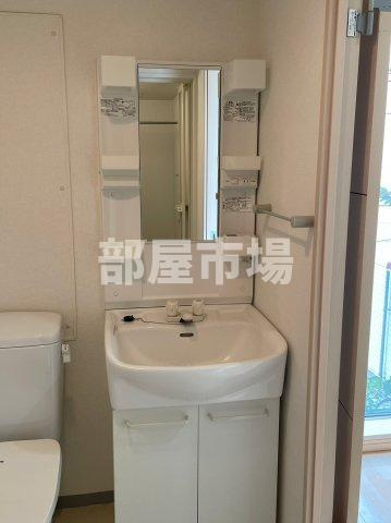 ケイト門仲の洗面所
