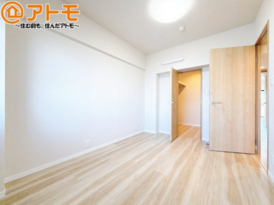 【子供部屋】 | メゾン聖ヶ丘 | 壁と床がシンプルな色合いだからこそ自分だけの空間を作れます♪お部屋作りのイメージは順調でしょうか♪