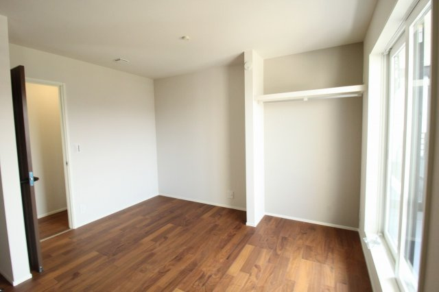 瀬戸東町　A号地　新築戸建　（全6区画）の収納|2Ｆ　南　5.5帖+南西　5.5帖の部屋　　必要に応じて二間に仕切れます！