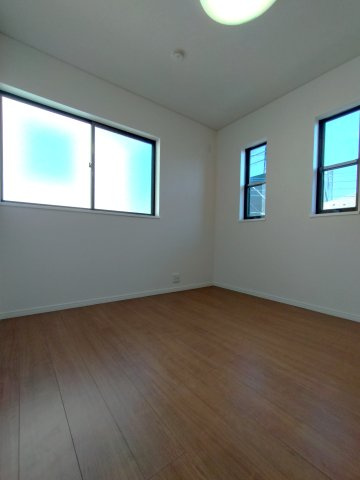 多摩市連光寺三丁目戸建
