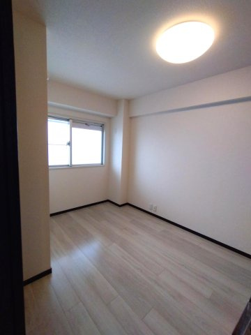 第2お花茶屋ダイヤモンドマンションの洋室|スタンダードな洋室です