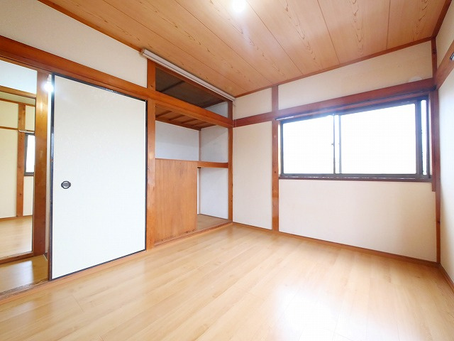 ハウス南紀寺町の洋室|広々とした洋室です