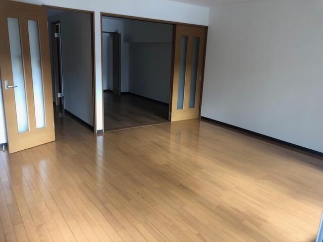 東光シャルム