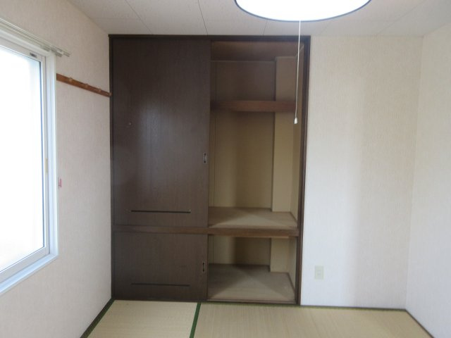 コーポルーセントの収納